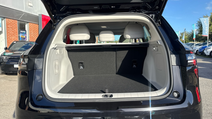 Leapmotor B10 160kW 70kWh 5dr Auto Electric Hatchback - Image 4